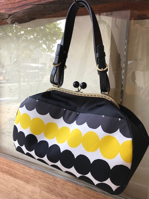 ☆marimekko　がま口バック☆_a0143711_18094007.jpg