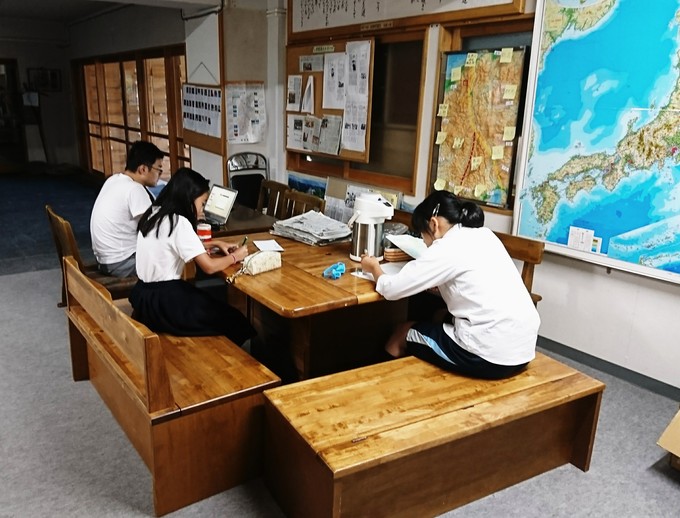 韓国山村留学視察団…学校、農家訪問…_d0265607_20481087.jpg