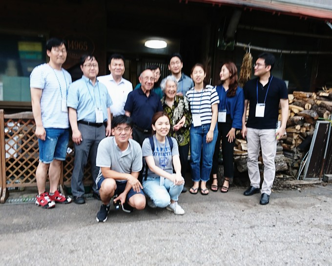 韓国山村留学視察団…学校、農家訪問…_d0265607_20481395.jpg