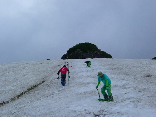 乗鞍大雪渓でコブコブスキー～！！②_a0353718_11475889.jpg