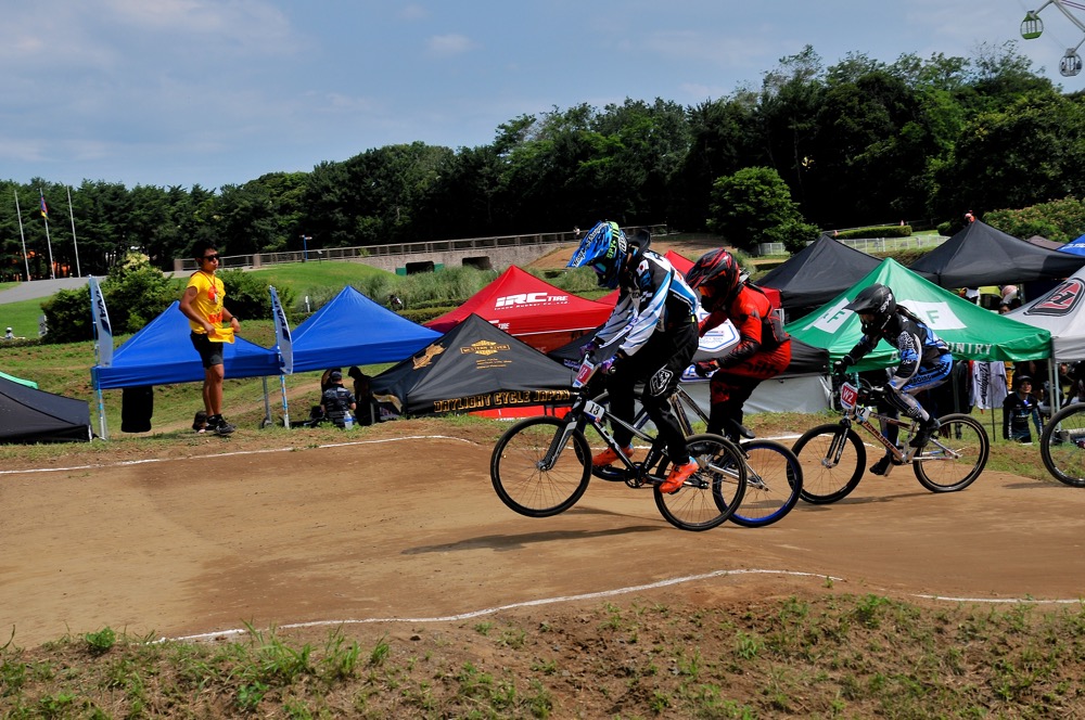 第35回全日本BMX選手権大会　ひたち海浜公園Vol4：クルーザー/ガールズクラス決勝_b0065730_9272151.jpg