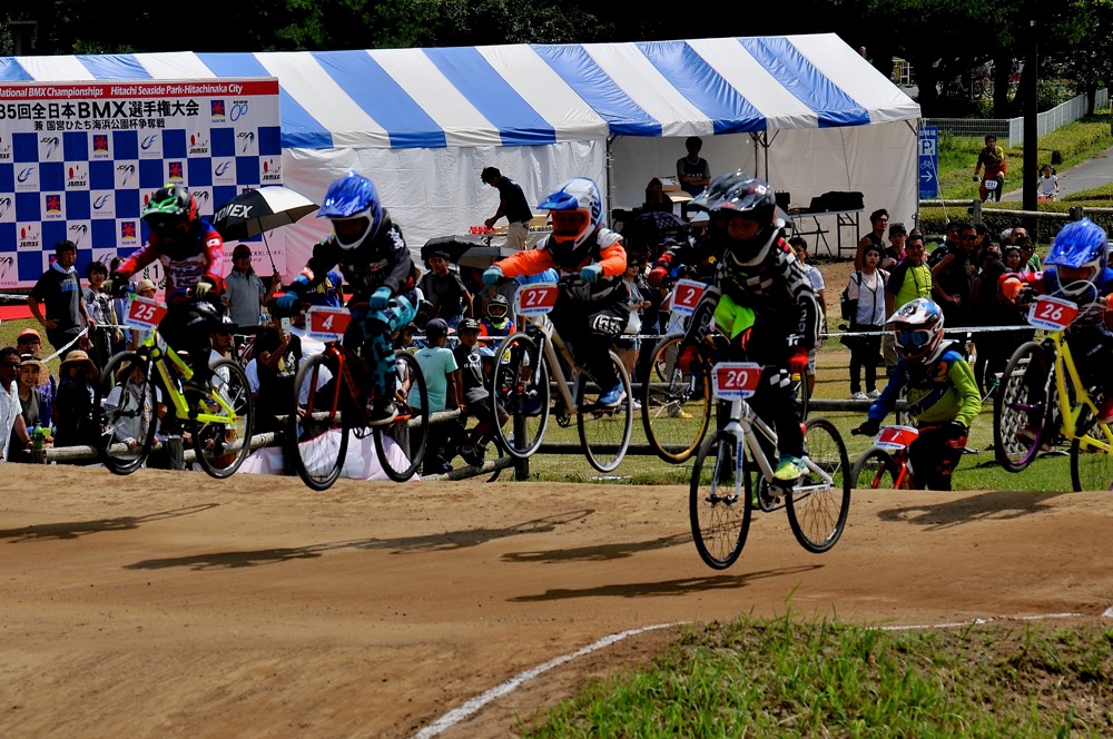 第35回全日本BMX選手権大会　ひたち海浜公園Vol4：クルーザー/ガールズクラス決勝_b0065730_9282483.jpg