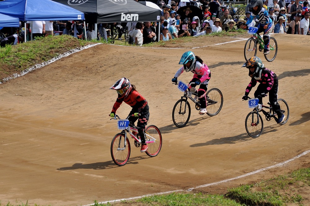 第35回全日本BMX選手権大会　ひたち海浜公園Vol4：クルーザー/ガールズクラス決勝_b0065730_9331677.jpg
