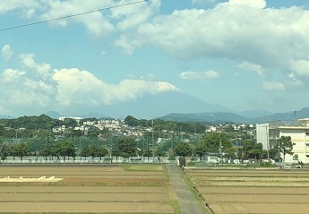 d0367842_03172189.jpg