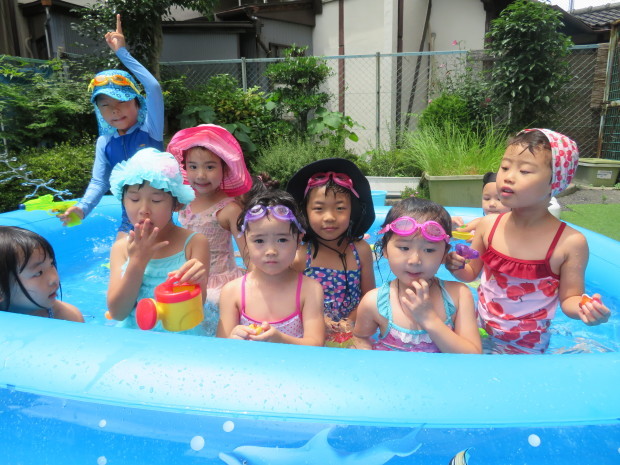 Pool Time_e0119166_18414078.jpg