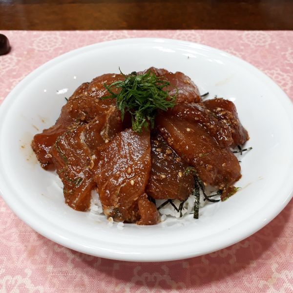 【まぐろ丼】_d0149379_08353610.jpg