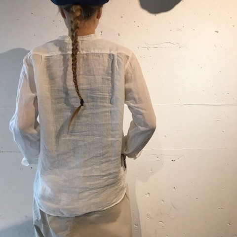 すっかり真夏だし、、暑すぎだし、、リネンシャツ本番！_d0364239_17135350.jpg