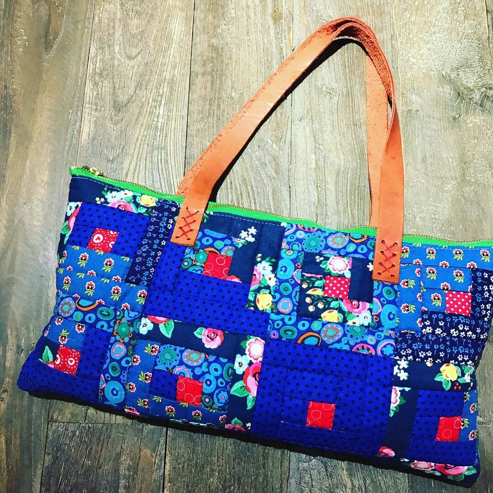 ログキャビンのバッグ完成です ハワイアンキルト パッチワーク Atelier Anuenue ログキャビンのバッグ完成です ハワイアンキルト パッチワーク Atelier Anuenue