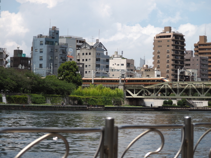 浅草　隅田川　吾妻橋の袂_a0085679_10422723.jpg