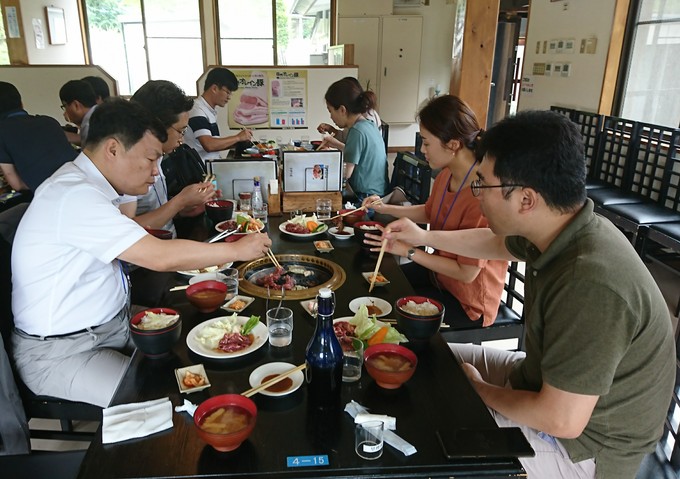 大町市役所訪問後に長野市大岡の山村留学実践地へ_d0265607_822726.jpg