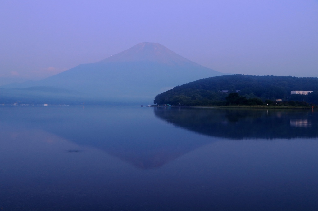 山中湖の夜明け_a0188405_19260292.jpg