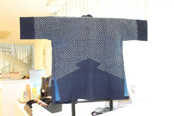 自然布　日本の美しい布 安間信裕著 4906913784.jpg