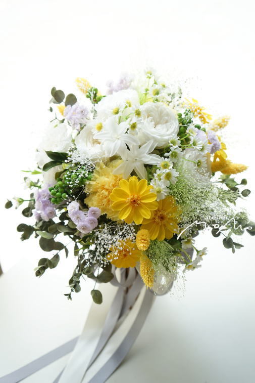 #クラッチブーケ ホワイト&イエローのお花でナチュラルに!_a0136507_21525406.jpg