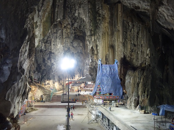 バトゥケイブ BATU CAVE でムルガン神に南インド行きを報告してきた_d0360509_16124021.jpg