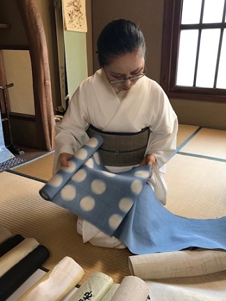 クールに着物in京都・雅さま・白い夏着物に対馬麻の帯。_f0181251_1782098.jpg