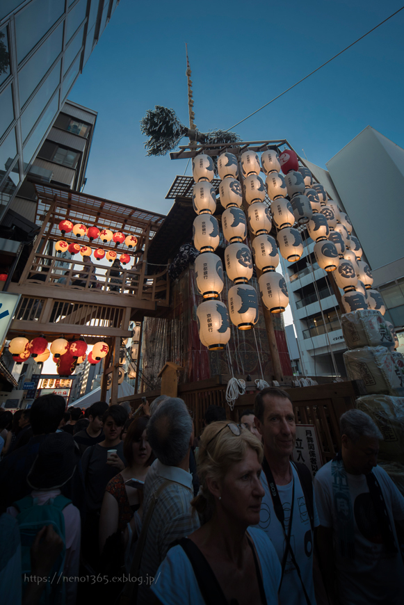 祇園祭　菊水鉾と月鉾_b0259669_21183613.jpg