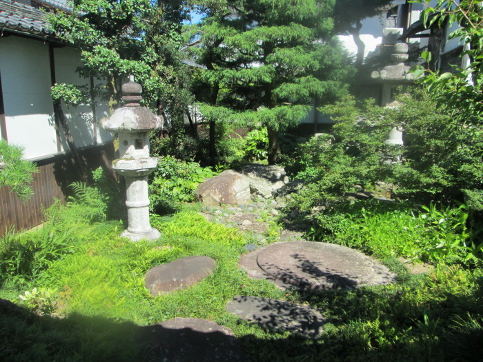 彦根市でアーテイストインレジデンス_c0100195_14541313.jpg