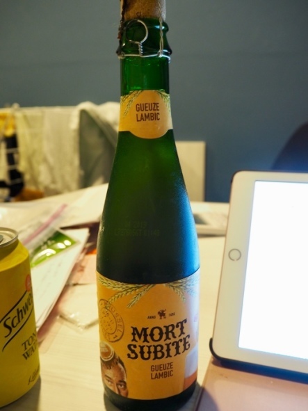 f0238932_16071494.jpeg