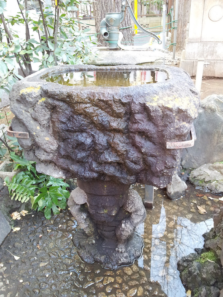 【御霊信仰】神田明神と将門の首塚、関東大震災今昔(首塚大改修、胴塚地震、酒井上屋敷門等、庭園写真、明治までの諸図、神田明神・将門神社古写真)【消えた怪異】_b0116271_23314754.jpg