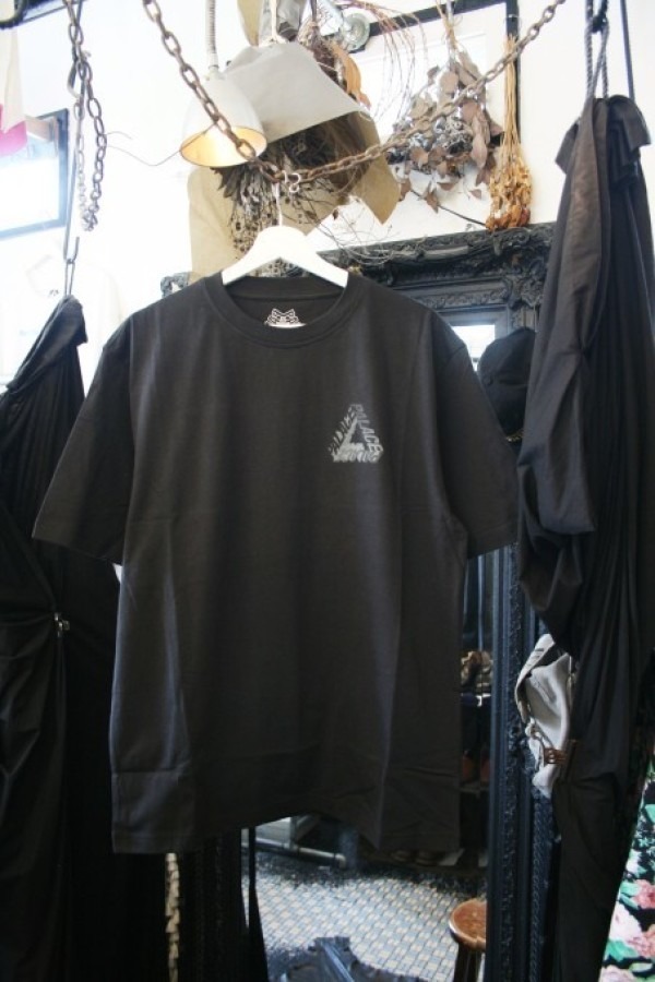 Hi-CORAZONとInizioとCITTA MATERIALとマンゴー！！入荷PALACE SKATEBOARDS　Tシャツ、ショーツ、パンツ、キャップ_f0180307_23330992.jpg