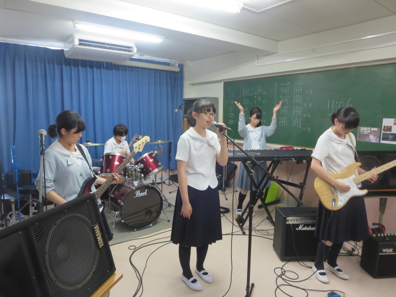 a0204337_03505950.jpg