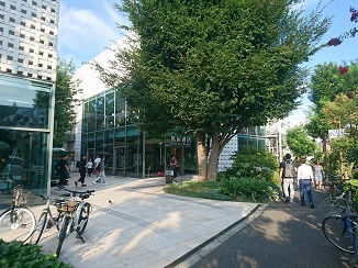 旧山手通りと言えば?!_d0091909_16074432.jpg