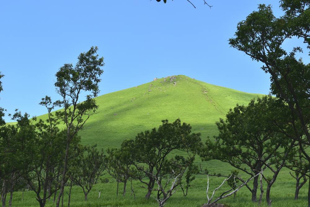 真夏の涌蓋山 休日の山登り 真夏の涌蓋山 休日の山登り