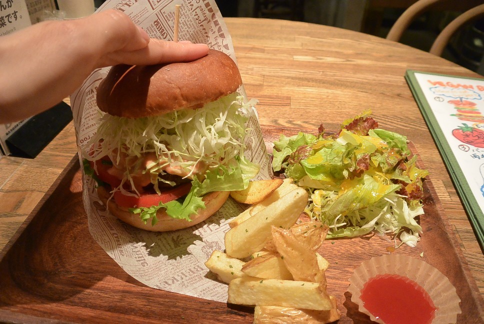 関西初の無添加完全菜食(ヴィーガン)バーガー VEGAN BURG KITCHEN_b0371961_15423653.jpg