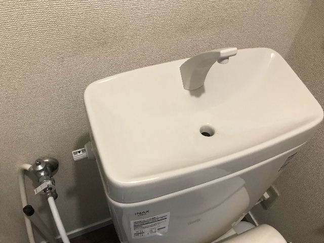 店舗トイレ交換_f0031037_19515113.jpg
