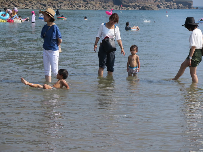 高松海水浴場　１８０７１５　００６_a0043276_641188.jpg