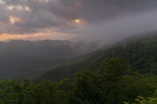 暗雲からの逆転_e0366896_09013002.jpg