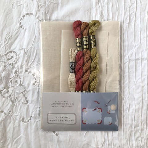 「眩い光を身に纏う真夏のオートクチュール刺繍」でのアトリエクレアオリジナル販売キットやアイテムについて@日本橋三越本店 本館７階 はじまりのカフェ　_a0157409_16565772.jpeg