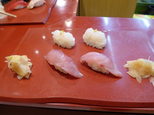 金沢「金沢まいもん寿司」へ行く。_f0232060_1743208.jpg