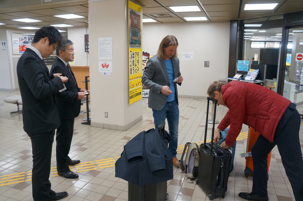ベルリンミッテ区代表団、来日(4/10)_c0180686_23065649.jpg