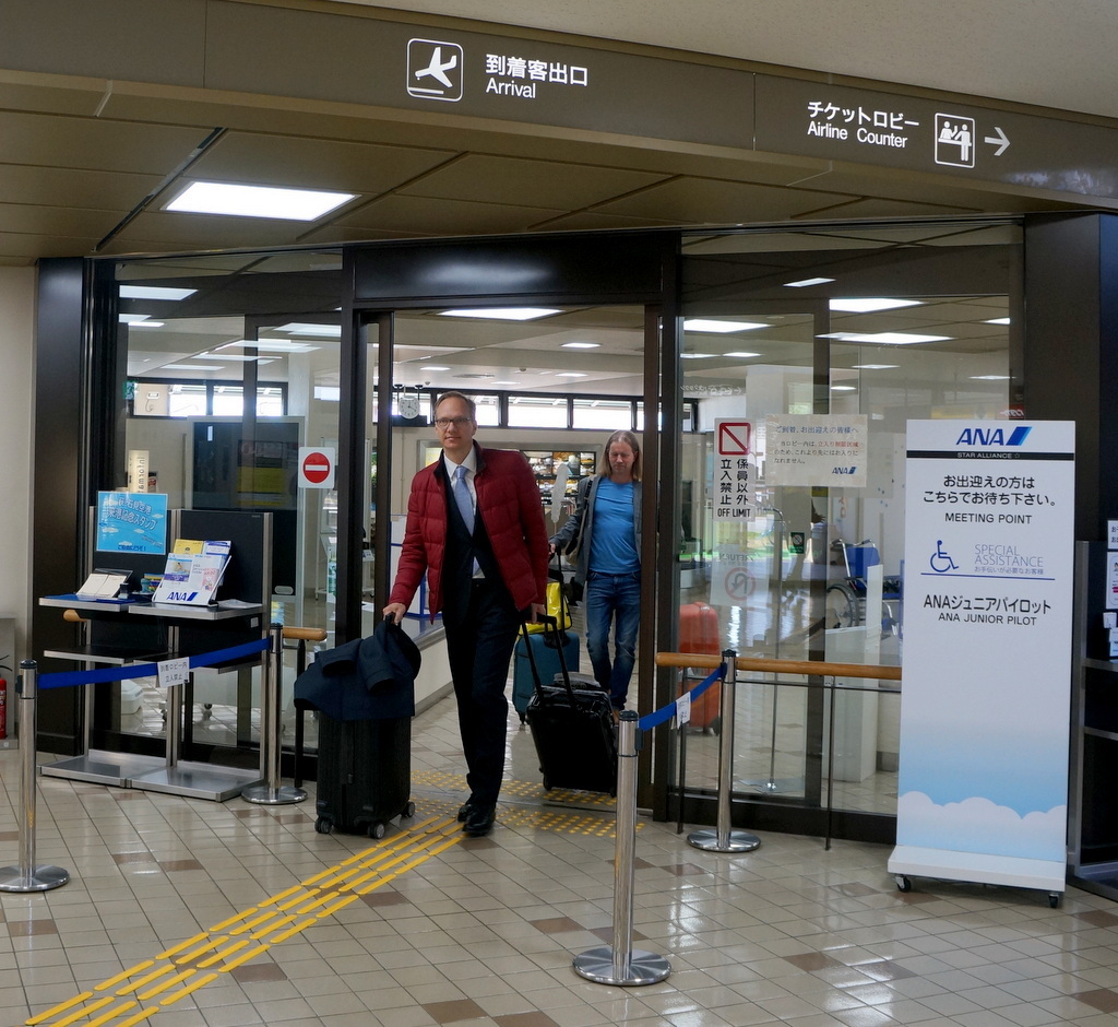 ベルリンミッテ区代表団、来日(4/10)_c0180686_23070668.jpg
