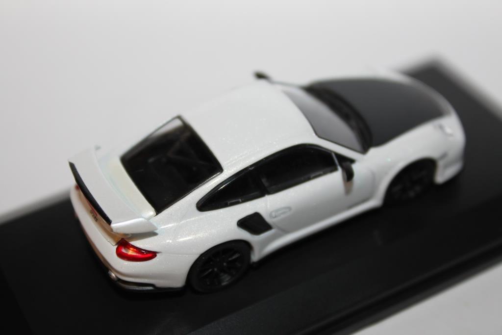 1/64 Kyosho PORSCHE Orginal (Hobby Route) 911 GT2 RS_b0285587_05000875.jpg