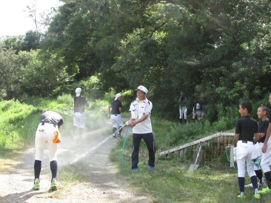 野球少年が竹（間伐野積み材）の運搬作業の応援に来てくれました_b0175921_21494883.jpg