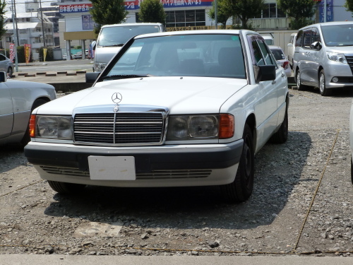 W1 190e Anfang のボールジョイントブーツ交換 Three Point ガレージニュース メルセデスベンツ専門店 カスタム メンテナンス オフィシャルブログ