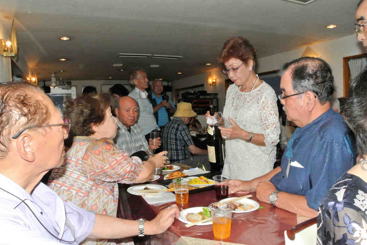 高校同期会は東京湾ナイトクルージング_a0148206_12270001.jpg