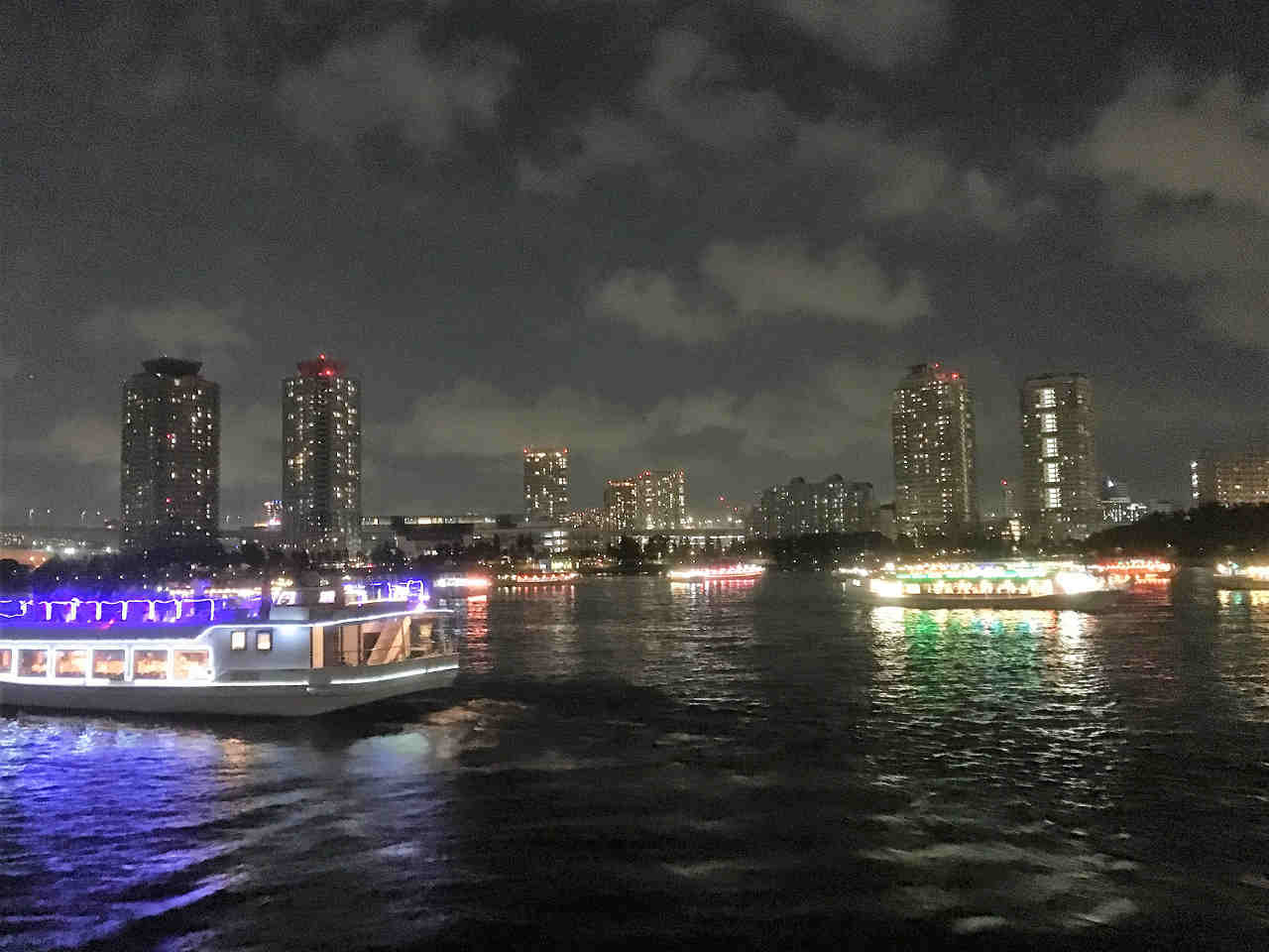 高校同期会は東京湾ナイトクルージング_a0148206_12324098.jpg