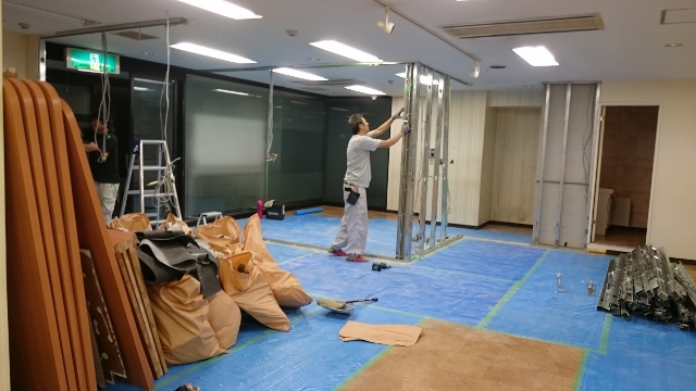 足立区千住3ビル・只今、85%の進捗状況です!_a0214329_22443571.jpg