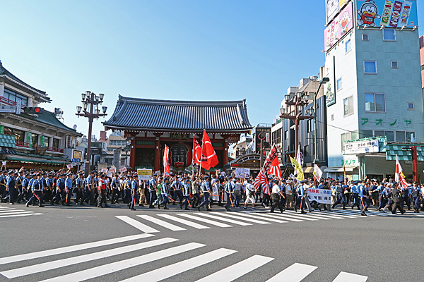 最低賃金めざせ1500円　浅草ヘイトデモを許すな_a0188487_14201768.jpg