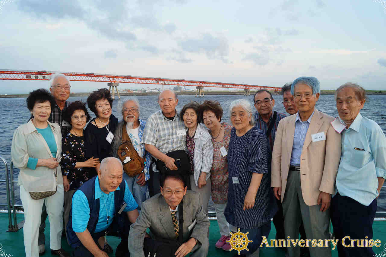 高校同期会は東京湾ナイトクルージング_a0148206_16523110.jpg