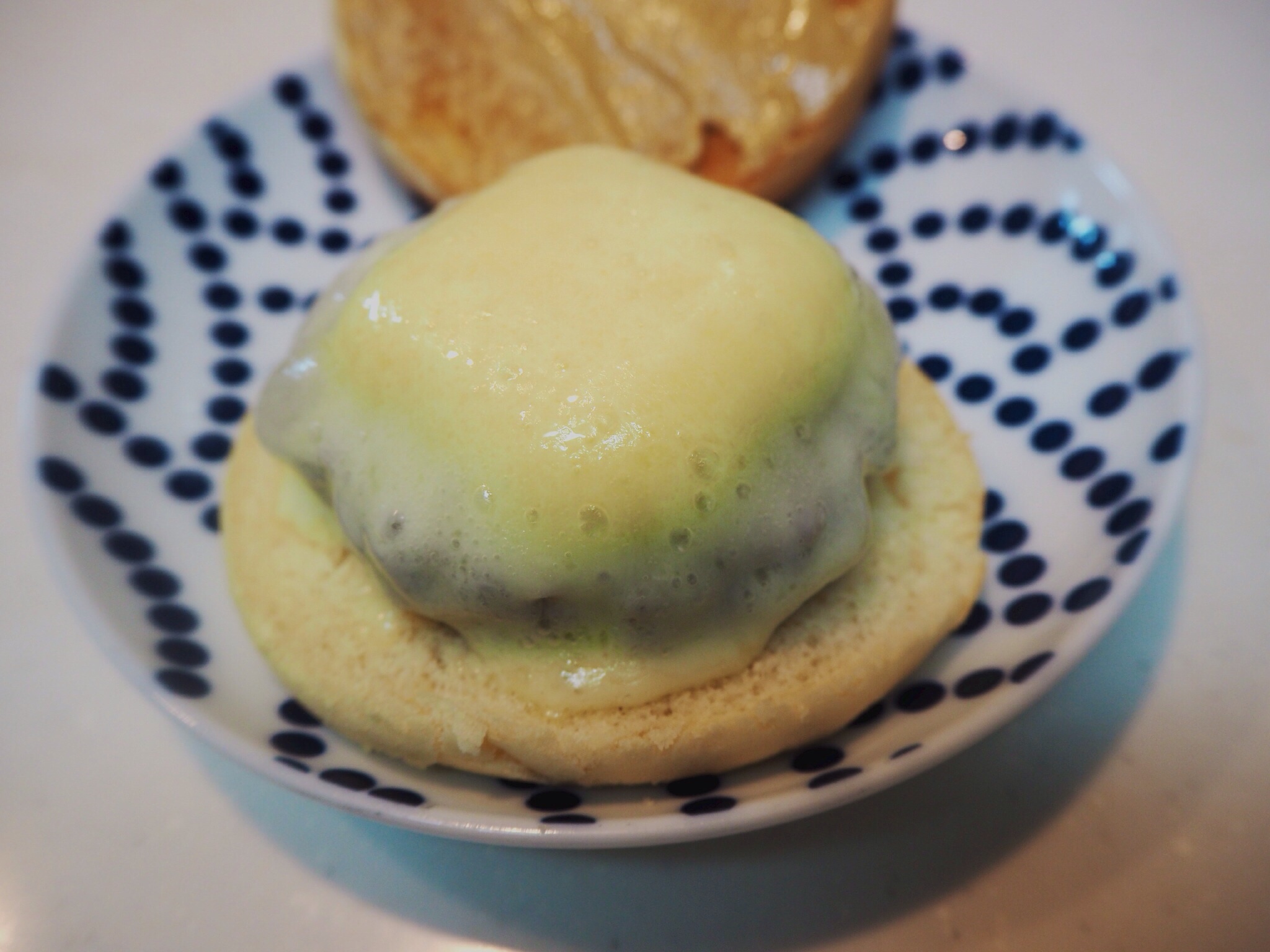ハンバーガー食べる Sobu 2
