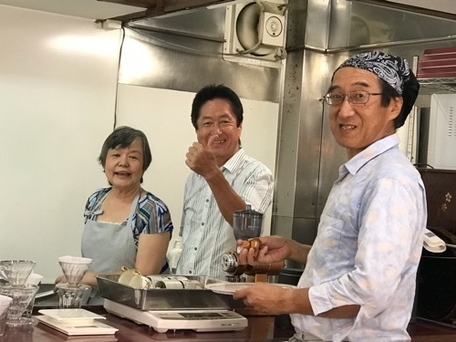 金曜日はおやじカレーを★_f0223914_02203173.jpg