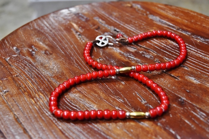 人気のAntique BEADS NECKLESS (赤玉・編)★★★_d0152280_03522942.jpg
