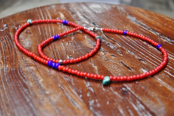 人気のAntique BEADS NECKLESS (赤玉・編)★★★_d0152280_04060079.jpg