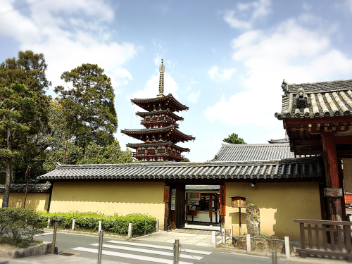 奈良の薬師寺(桜)_e0292546_20252890.jpg