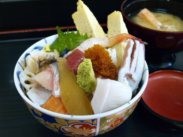 ぷらっとすし(日替わり海鮮丼)_d0153062_20395996.jpg