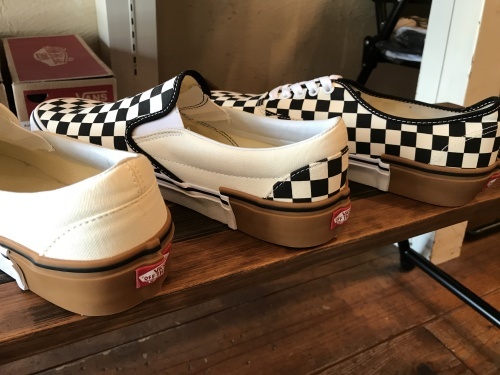 VANS / CLASSIC SLIP-ON & AUTHENTIC_a0040773_13331387.jpg